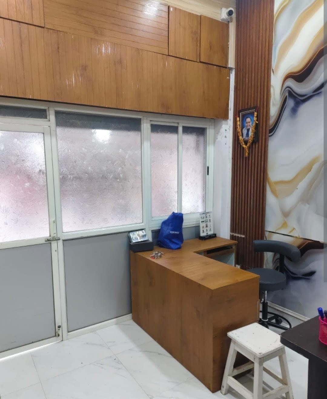 Om's Eye Clinic interior